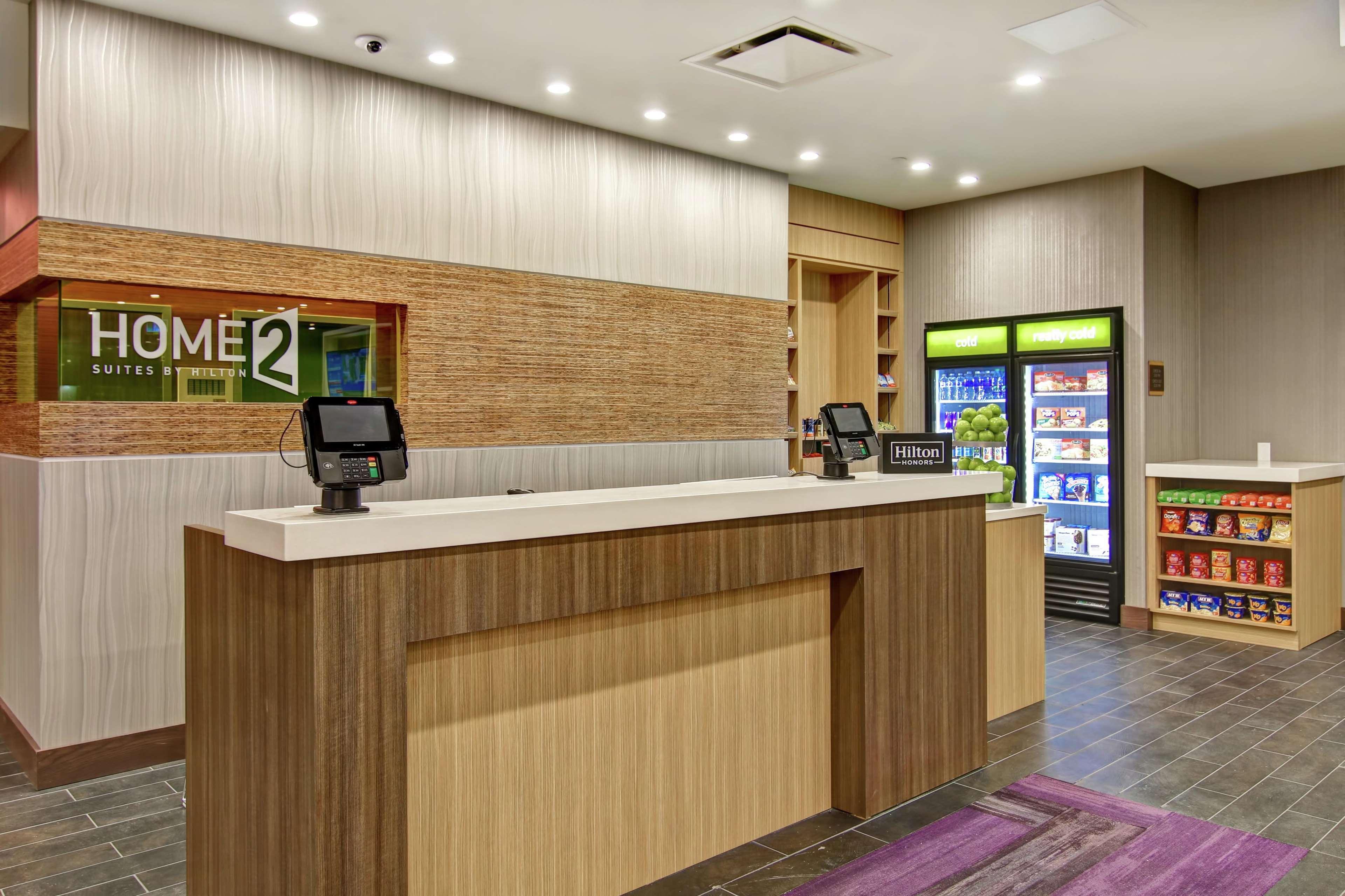 Home2 Suites By Hilton Edmonton South Εξωτερικό φωτογραφία