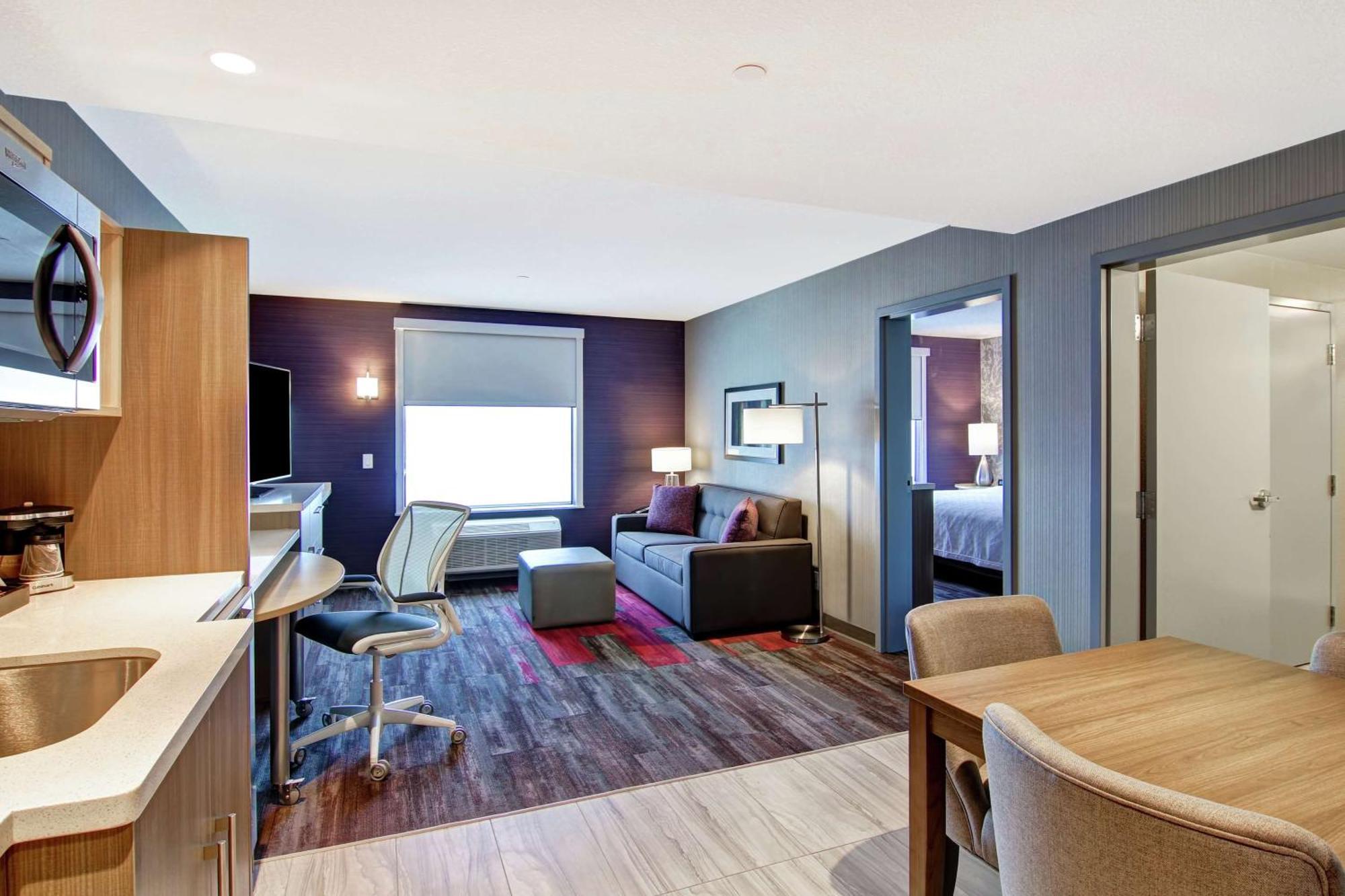 Home2 Suites By Hilton Edmonton South Εξωτερικό φωτογραφία