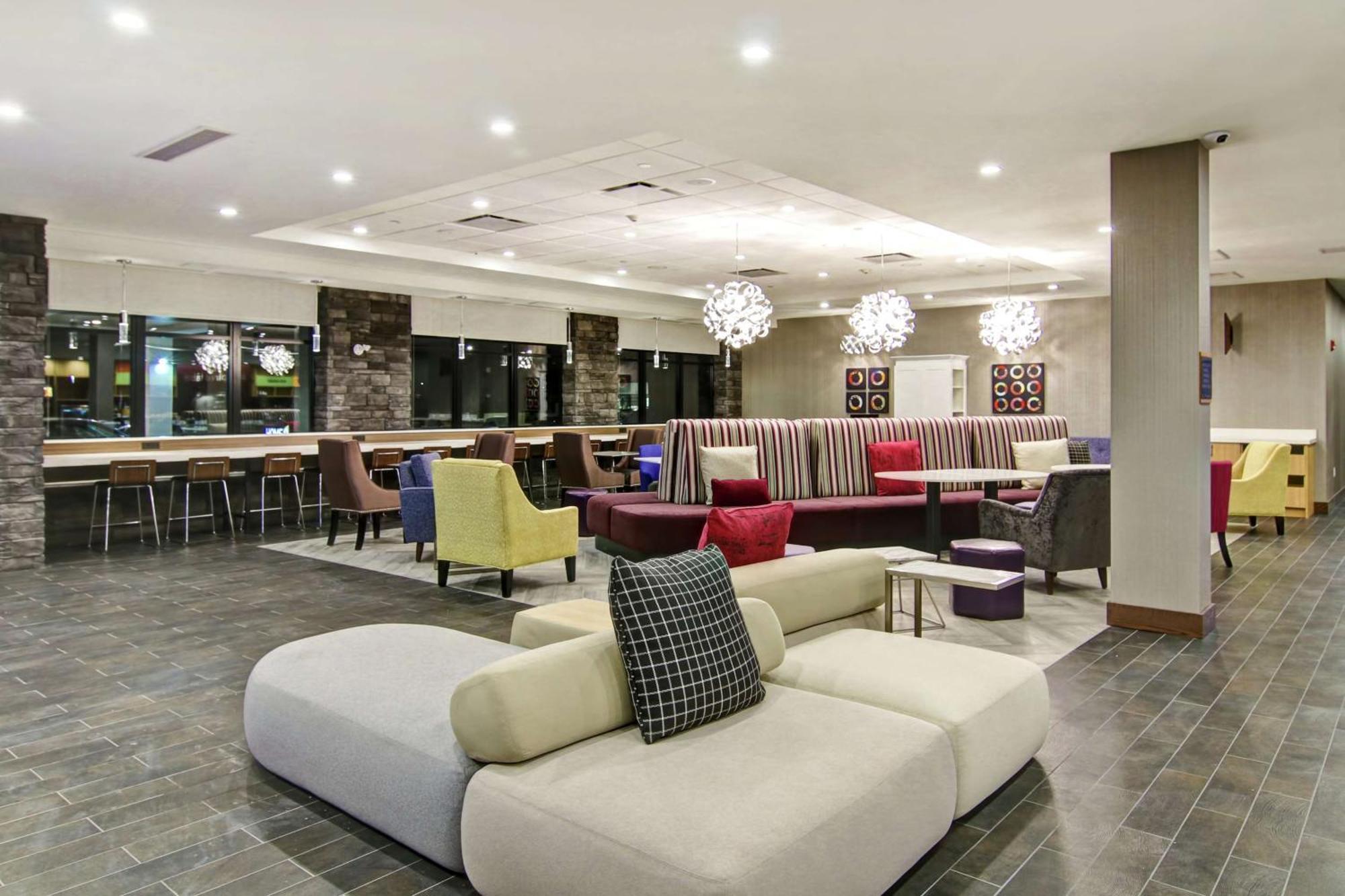 Home2 Suites By Hilton Edmonton South Εξωτερικό φωτογραφία